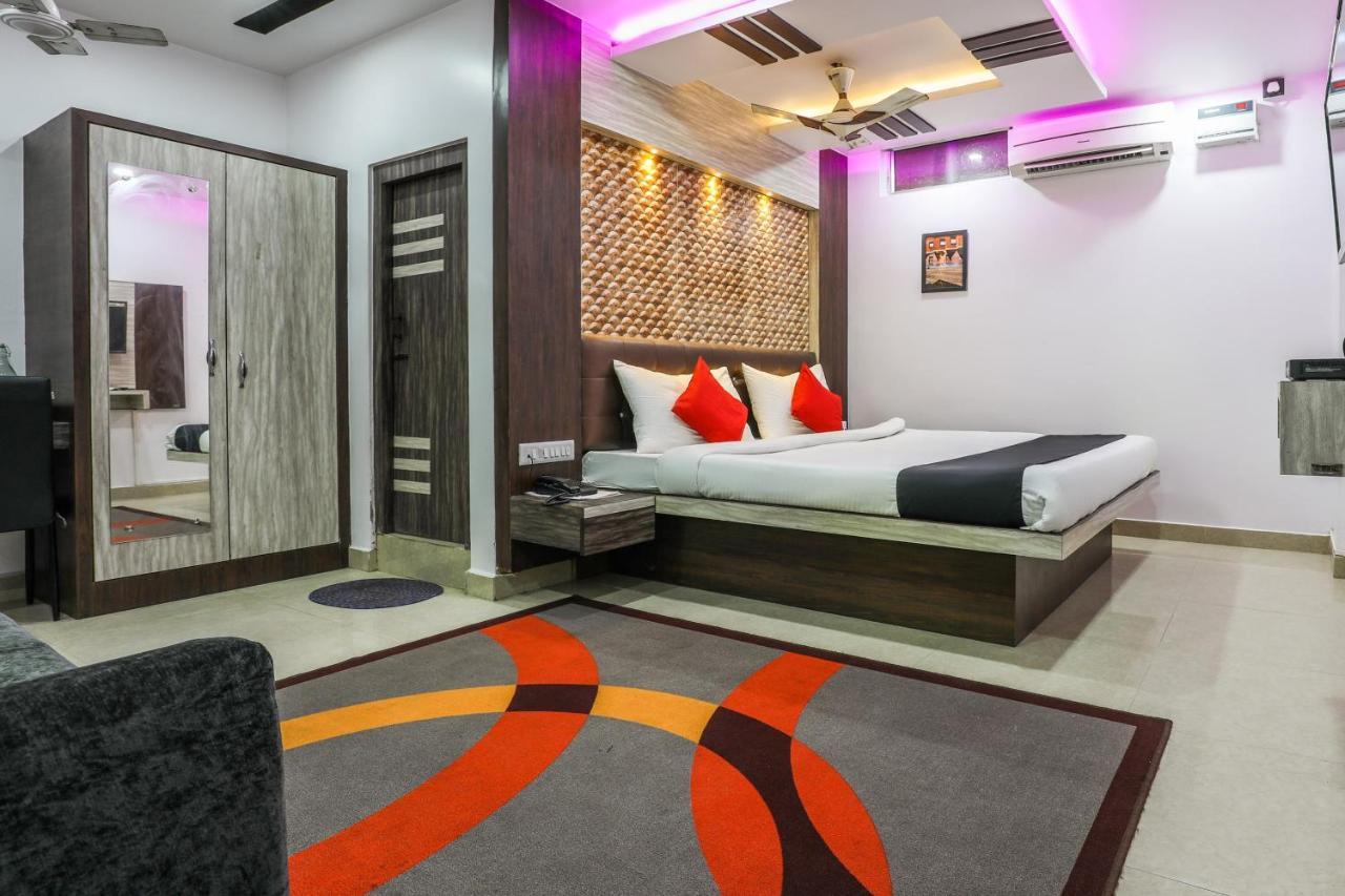 Oyo 14472 Brahmaputra Guest House Guwahati Eksteriør bilde