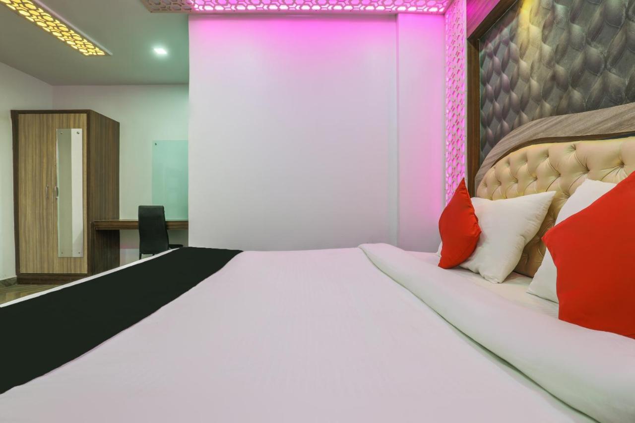 Oyo 14472 Brahmaputra Guest House Guwahati Eksteriør bilde