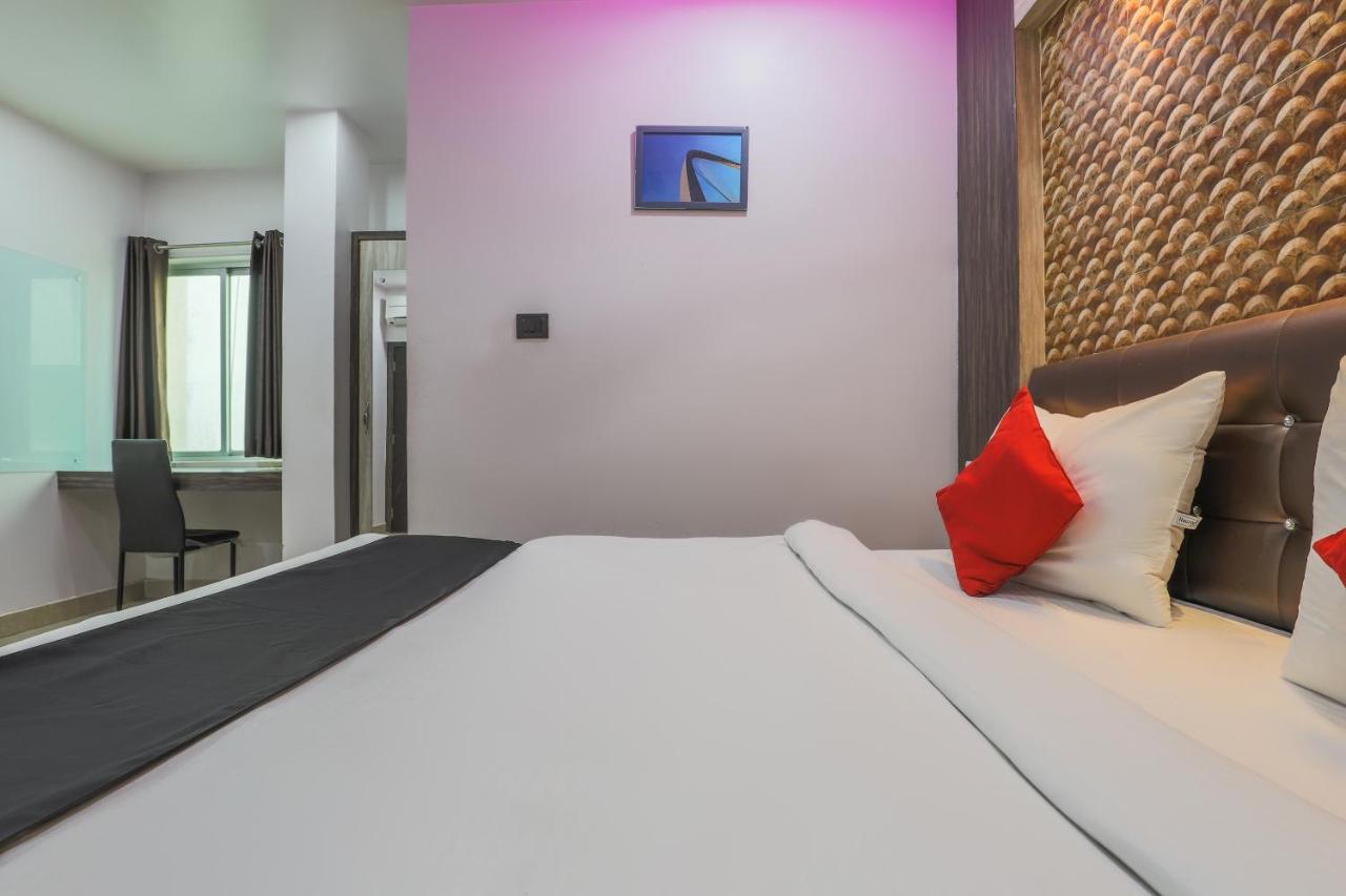 Oyo 14472 Brahmaputra Guest House Guwahati Eksteriør bilde